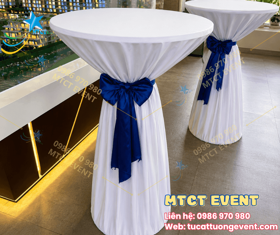 Bàn bar 75cm có khăn + nơ 10